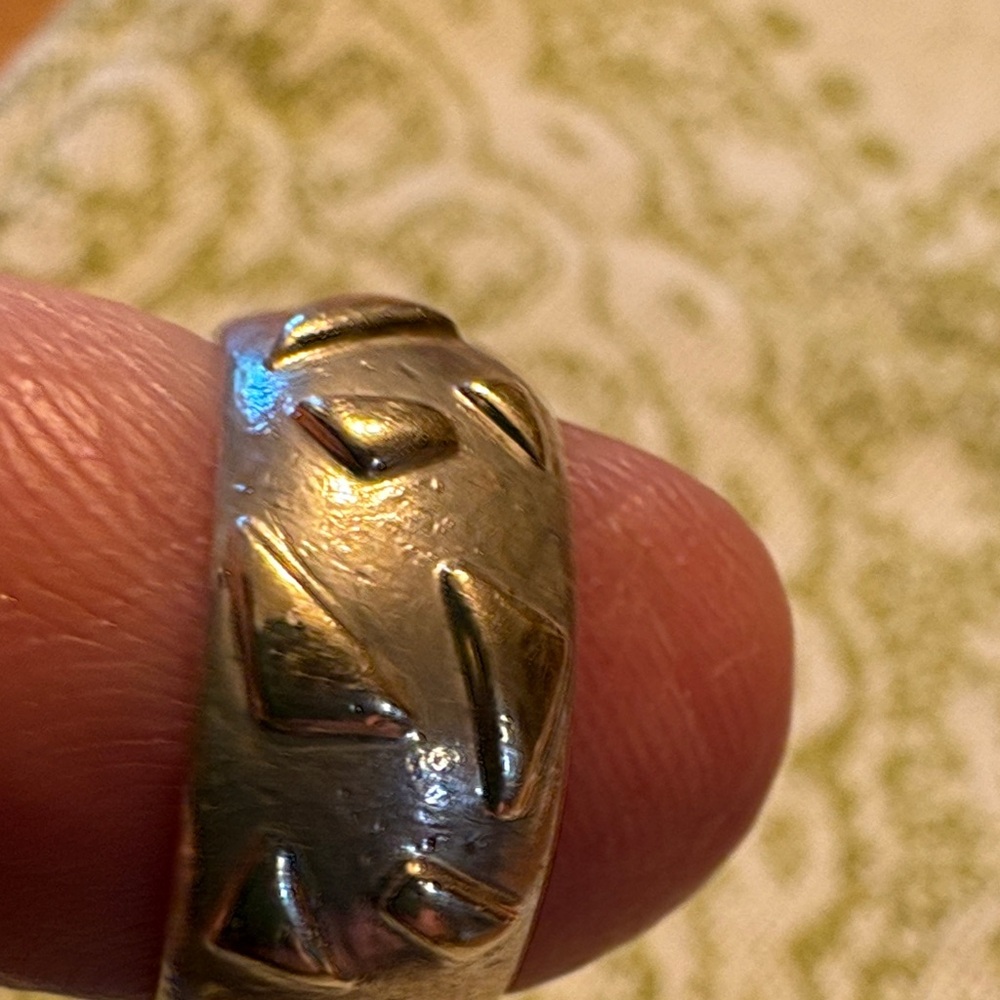Silver Geometric Pattern Ring - image 3
